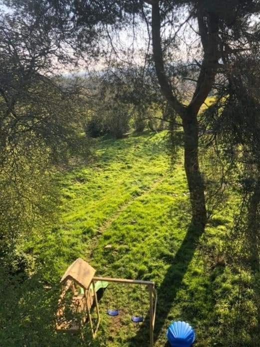 Hotel MANOIR DU TERTRE au coeur de la forêt de Brocéliande Paimpont Esterno foto