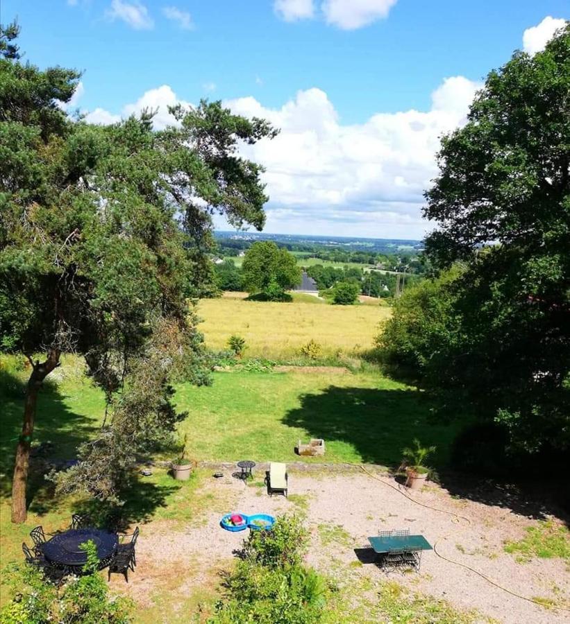 Hotel MANOIR DU TERTRE au coeur de la forêt de Brocéliande Paimpont Esterno foto